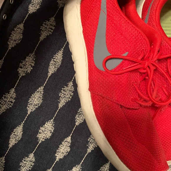 Red Nike’s - Picture 2 of 3